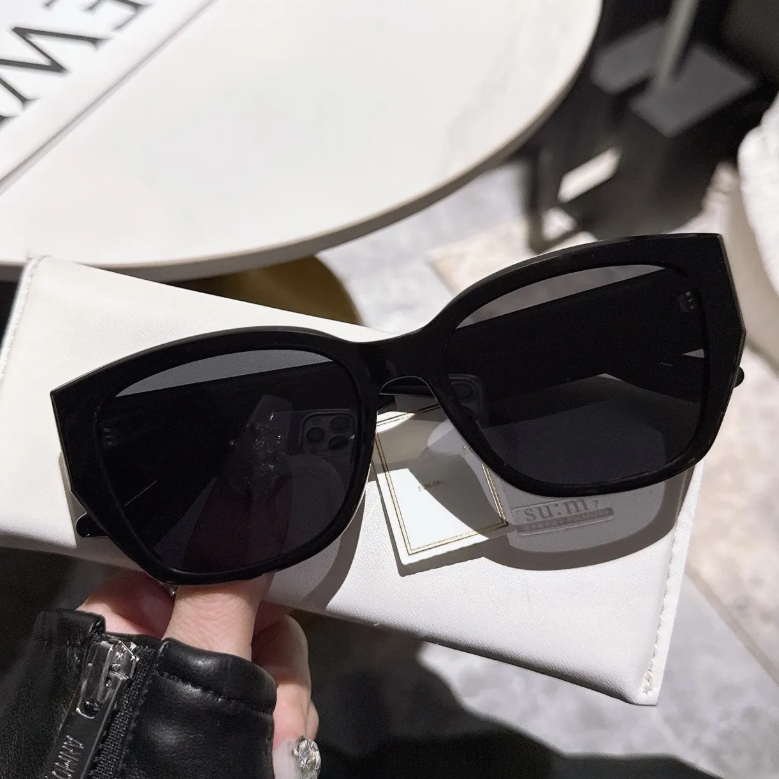 Designer Cat-Eye Polarized Sunglasses